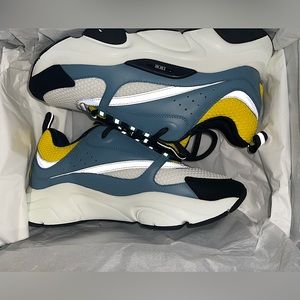 BRAND NEW DIOR B22’s